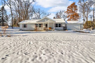 485 Skyline Dr, Horton, MI 49246