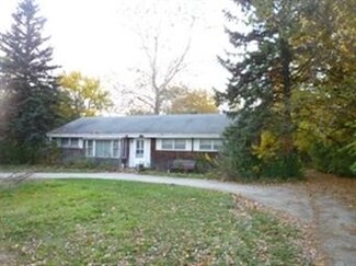 6910 Willow Springs Rd, Countryside, IL 60525