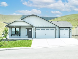 1606 Sonora River Dr, Prosser, WA 99350