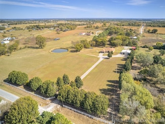 16451 333rd Ave E, Coweta, OK 74429