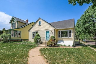 1345 Forest St, Saint Paul, MN 55106