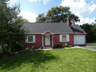 513 Sunset Dr, Endicott, NY 13760