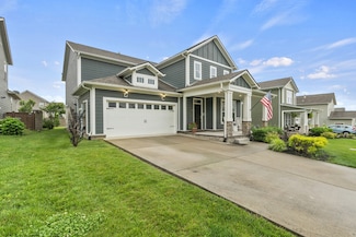 3368 Vinemont Dr, Thompsons Station, TN 37179