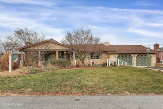 301 Shambach St, Middleburg, PA 17842