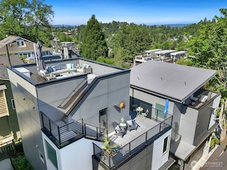 1823 26th Ave Unit B, Seattle, WA 98122
