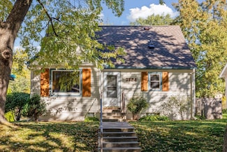 3504 30th Ave N, Robbinsdale, MN 55422