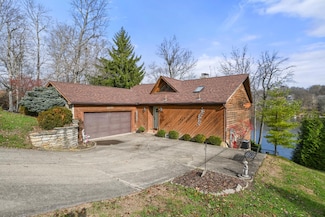 1261 Heidi Haven Dr, Lawrenceburg, IN 47025