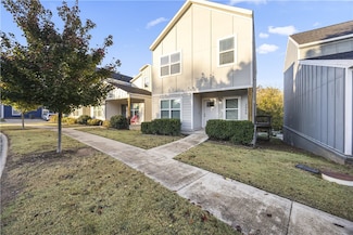 2055 S Florida Way, Fayetteville, AR 72701