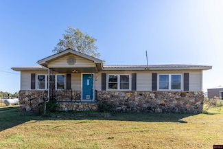 567 New Hope Rd, Hardy, AR 72542