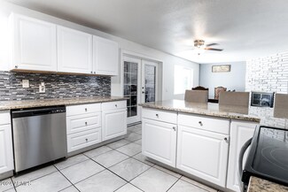 277 S Palo Verde Dr, Apache Junction, AZ 85120