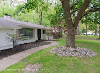 1504 Forest Hills Dr, Okemos, MI 48864