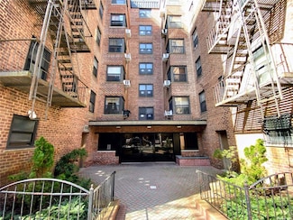 90-08 32nd Ave Unit 407, East Elmhurst, NY 11369