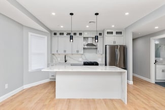 755 Boylston St Unit 2, Chestnut Hill, MA 02467