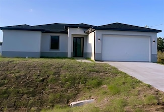 3113 58th St W, Lehigh Acres, FL 33971