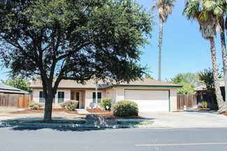 2607 Monocott Dr, Madera, CA 93637