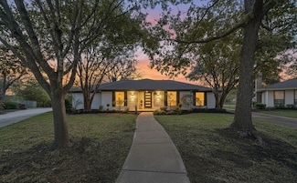 2708 Lark Cir, Plano, TX 75075