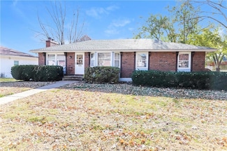 13201 Kemper Ct, Independence, MO 64050