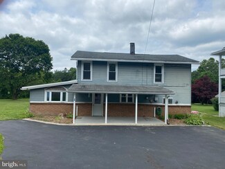 28 Rock Rd, Pine Grove, PA 17963