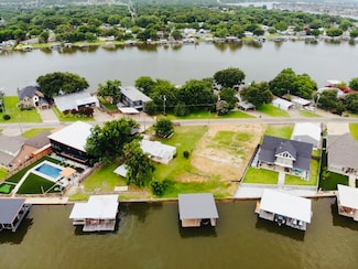 4111 Aztec Ct, Granbury, TX 76048