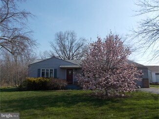 107 N Railroad Ave, Pedricktown, NJ 08067