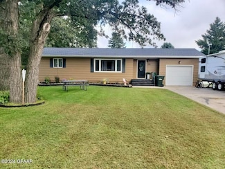 106 Bedrock Ln, Cavalier, ND 58220