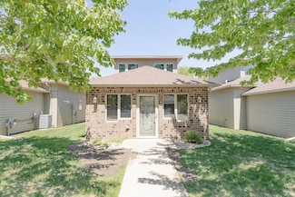 342 Benit Dr Unit 4, Arnolds Park, IA 51331