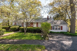 28 Stacey St, Natick, MA 01760