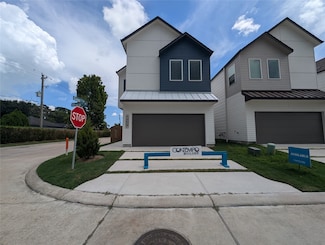 4403 Abaco Ln, Houston, TX 77045