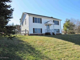 1315 Mockingbird Ln, Blacksburg, VA 24060