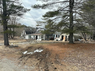 1 Pineview Dr, Winterport, ME 04496