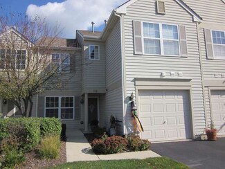 2220 Waterleaf Ct Unit 103, Naperville, IL 60564