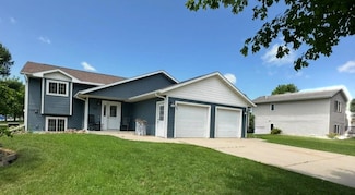 1103 N 15th St, Montevideo, MN 56265