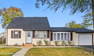 19 Woody Terrace, Keansburg, NJ 07734