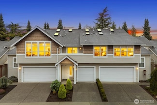 7319 Centerville Ct Unit 703, Stanwood, WA 98292