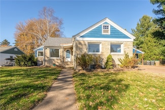 925 N High St, Chippewa Falls, WI 54729