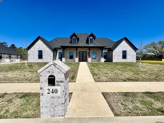 240 White-N-gail, Bullard, TX 75757