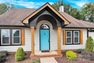 2848 Ridge Crossing Ct NW, Concord, NC 28027