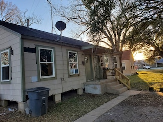 2308 8th St, Bay City, TX 77414