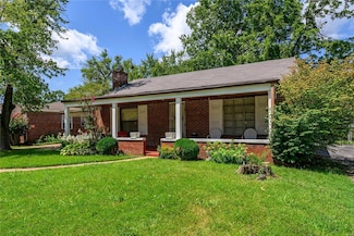 1063 Raisher Dr, Saint Louis, MO 63130