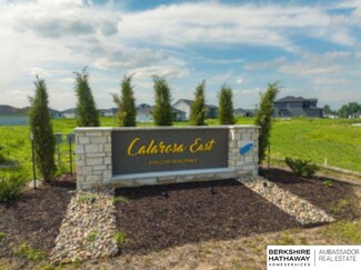 20602 Laurel Ave, Elkhorn, NE 68022