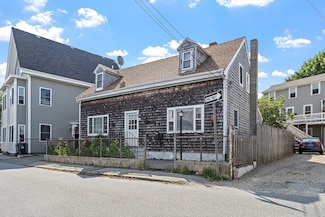 22 Taylor St Unit 1, Gloucester, MA 01930