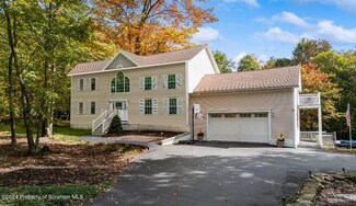 930 N Sekol Ave, Scranton, PA 18504