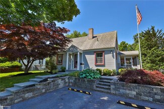 939 Juniper Rd, Hellertown, PA 18055