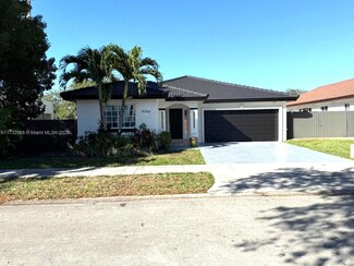 14368 NW 88th Ct, Hialeah, FL 33018