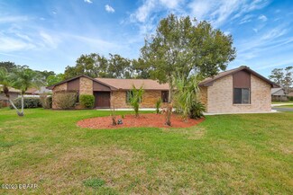 105 Point-O-woods Dr, Daytona Beach, FL 32114