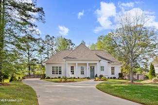 306 Herons Ln, Ridgeland, MS 39157