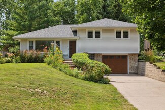 3030 Harding St NE, Saint Anthony, MN 55418