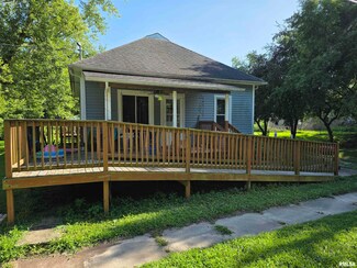 311 W Main St, London Mills, IL 61544
