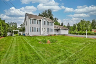 3 Ash St, Hudson, NH 03051