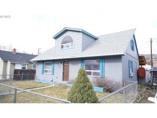 245 NW 1st Ave, John Day, OR 97845